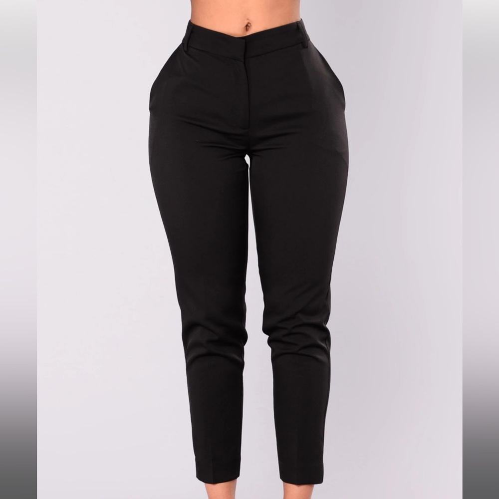 NWT black women’s trousers belt loop stitched pocket